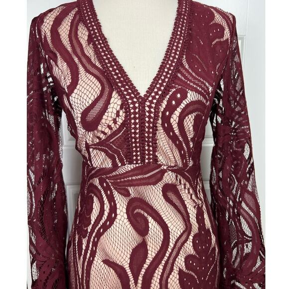 Kasamysoul Woman's Lace Embroidered Cranberry See Thru Lining Flowy Dress Medium - Picture 3 of 13